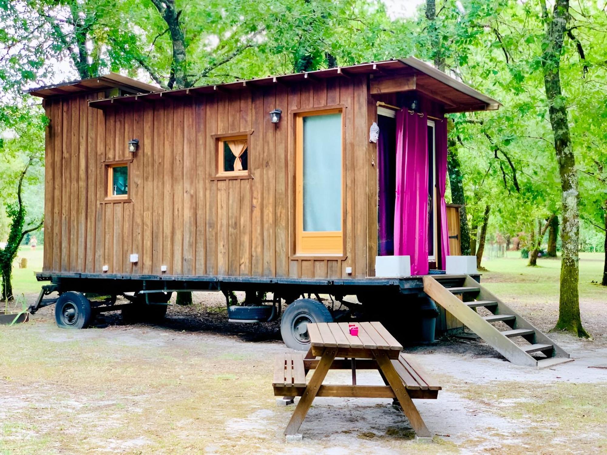 Into The Wild - Nos 5 Logements "Atypiques" Belin-Beliet Kültér fotó
